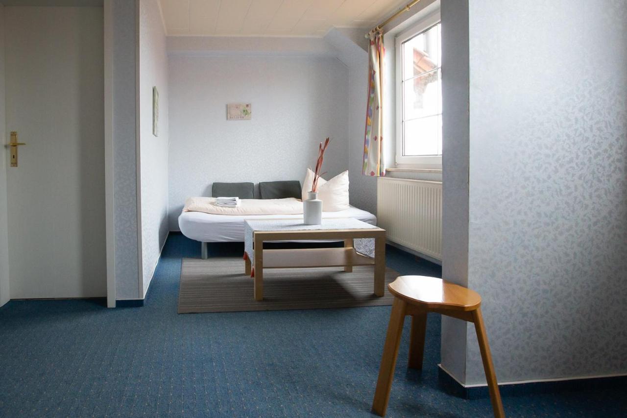 Hotel Schlosshof Dolgesheim Eksteriør billede