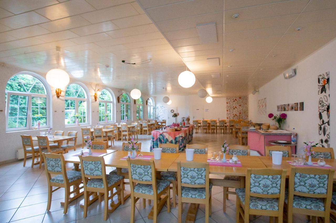Hotel Schlosshof Dolgesheim Eksteriør billede